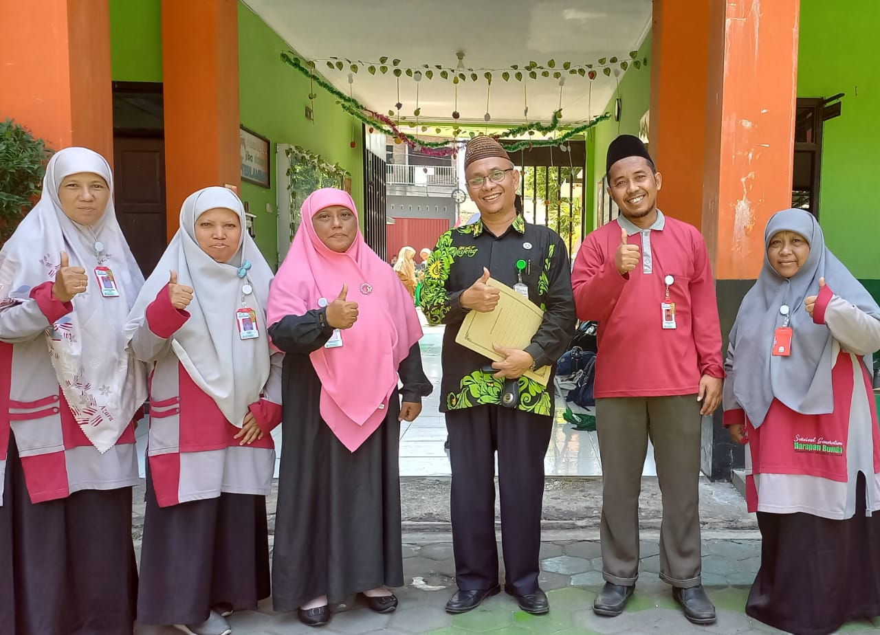 Kunjungan Pengawas PAI Kota Semarang